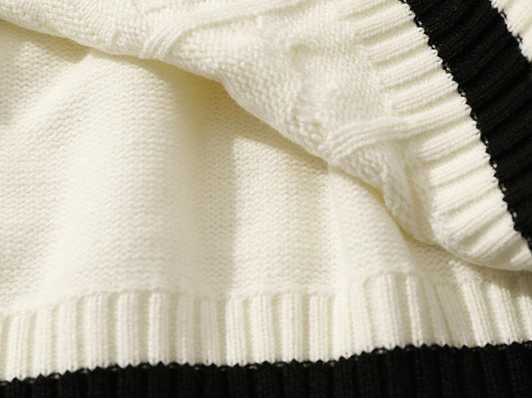 College V-neck Knitted Sweater