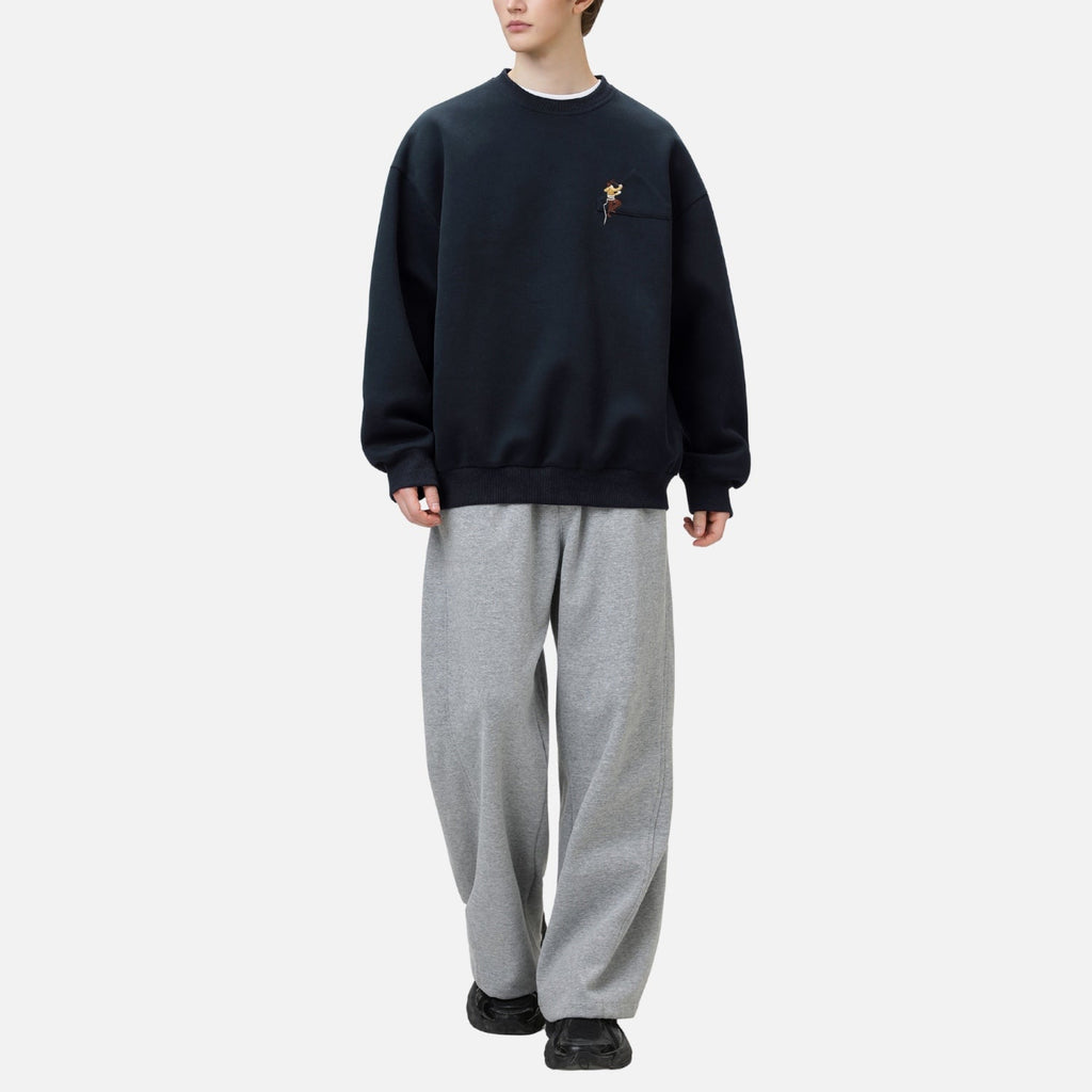 Climbing Embroidery Crewneck Sweatshirt