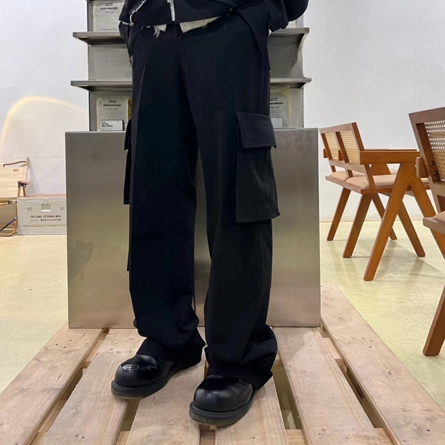 Black Multi-Pocket Cargo Pants